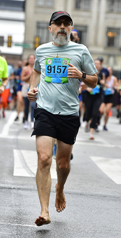 Livio Azzoni running